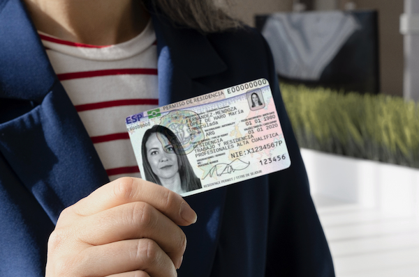 تصاريح العمل في إسبانيا 2025